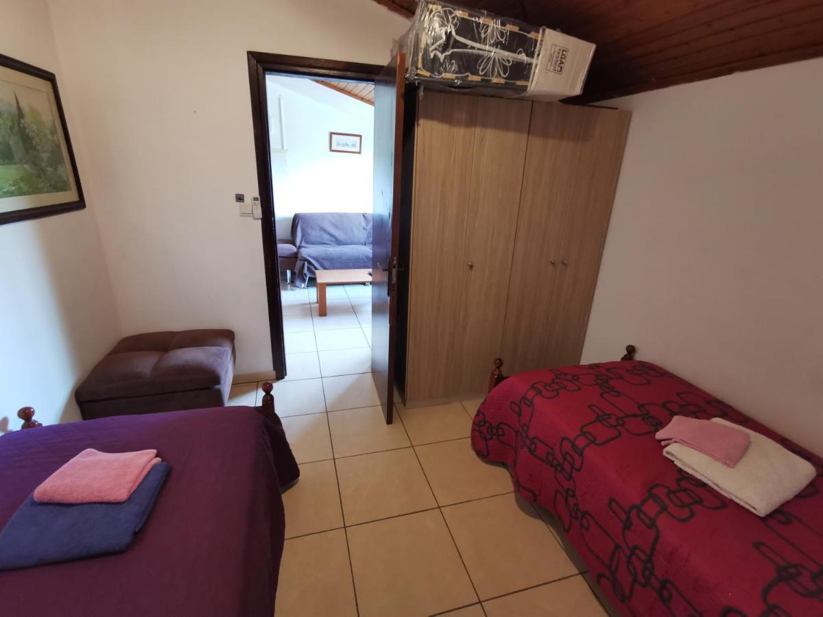 Strovolos Rooms Studios نيقوسيا المظهر الخارجي الصورة
