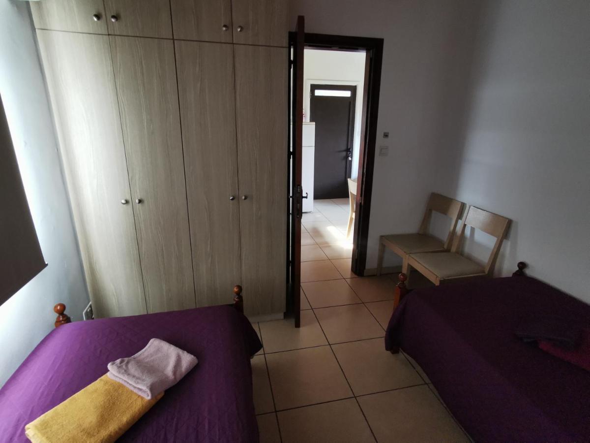 Strovolos Rooms Studios نيقوسيا المظهر الخارجي الصورة