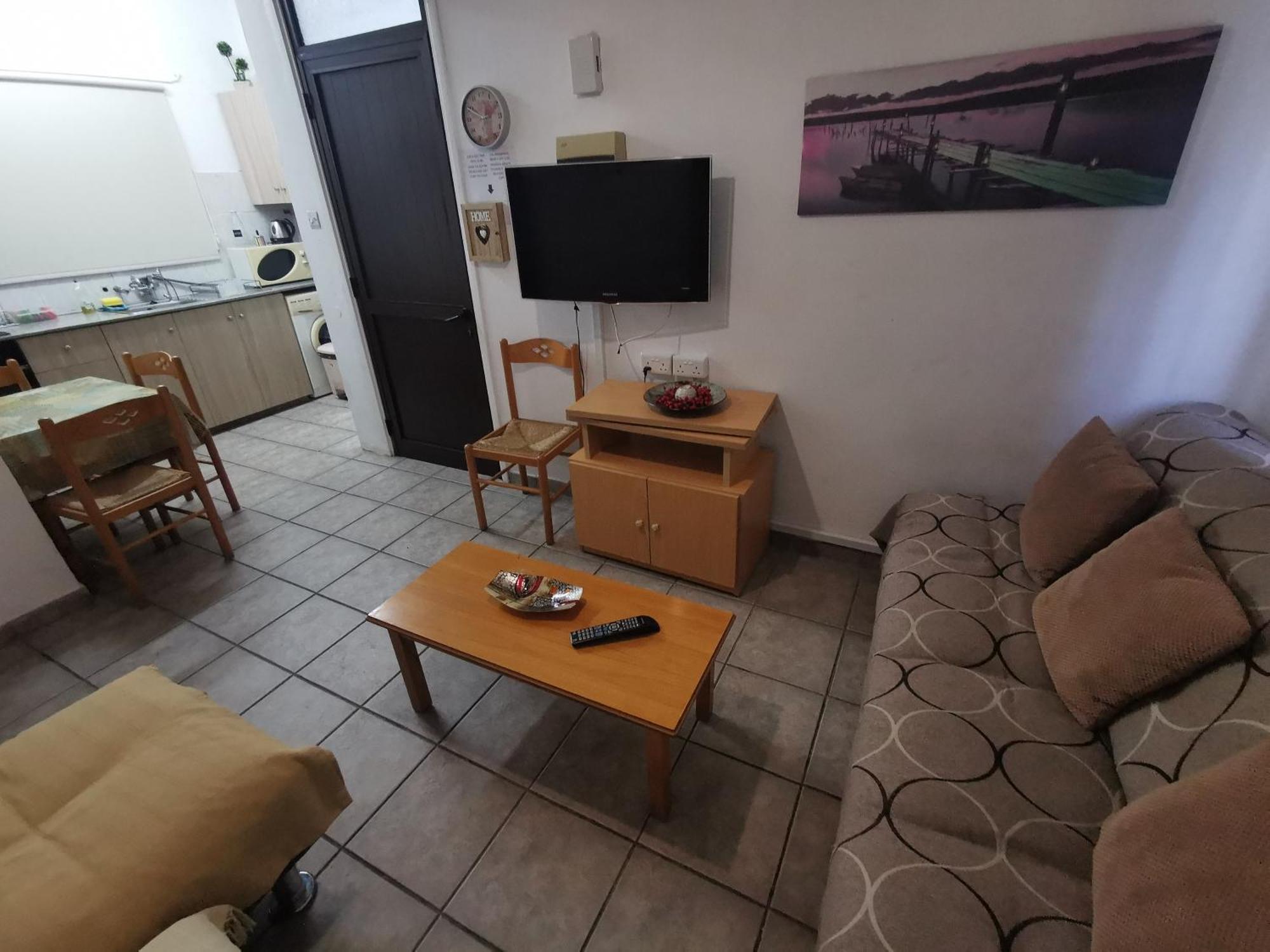 Strovolos Rooms Studios نيقوسيا الغرفة الصورة