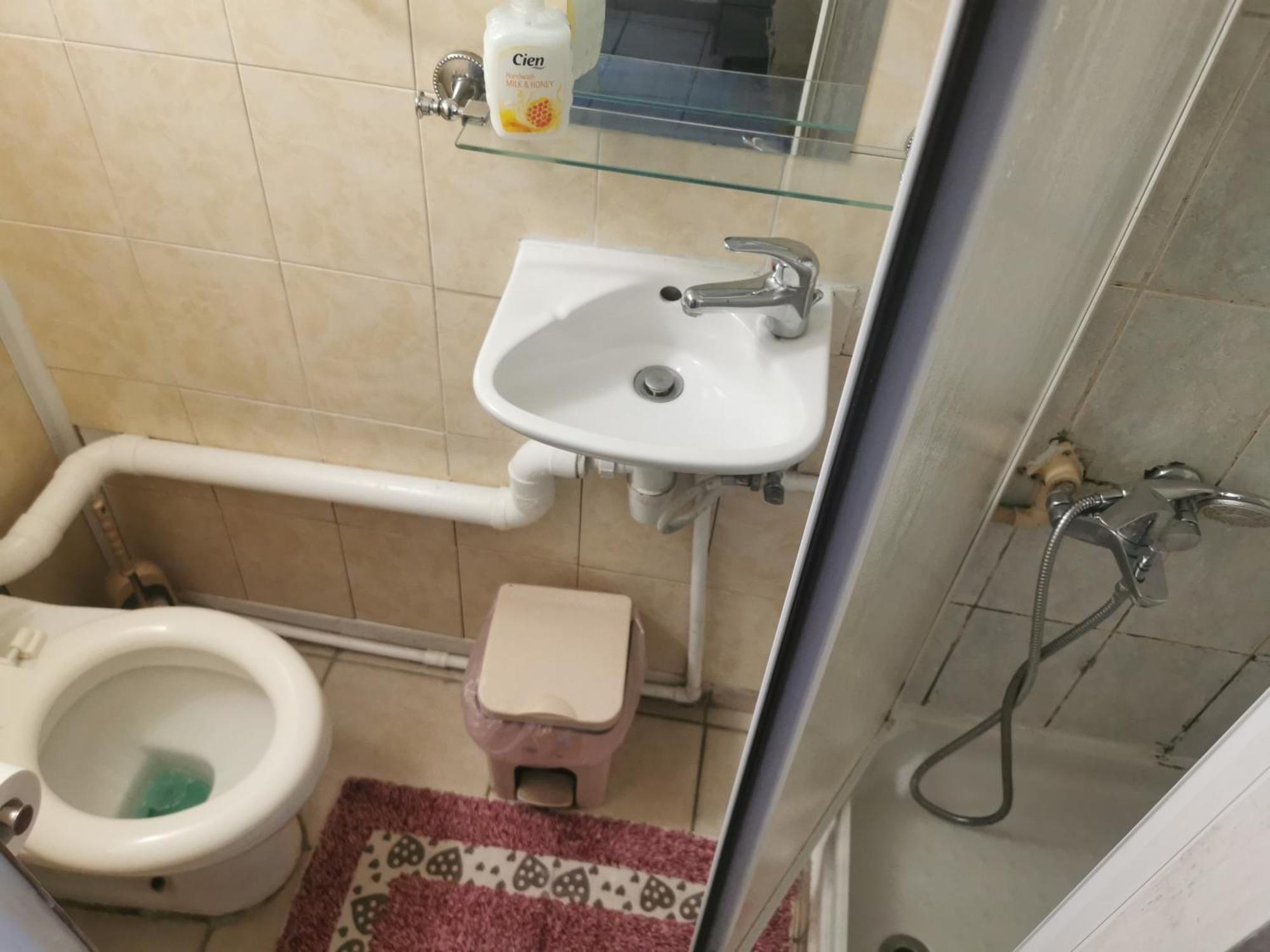Strovolos Rooms Studios نيقوسيا الغرفة الصورة