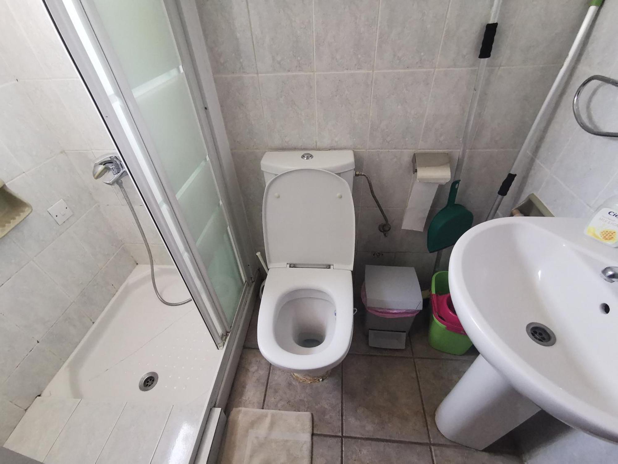 Strovolos Rooms Studios نيقوسيا الغرفة الصورة