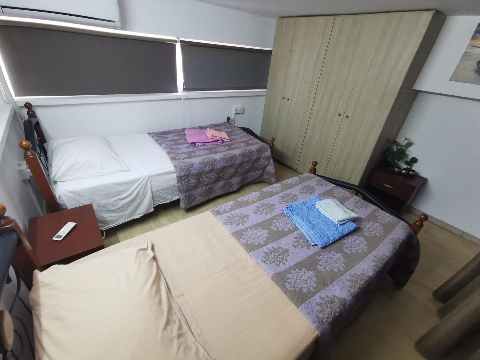 Strovolos Rooms Studios نيقوسيا الغرفة الصورة