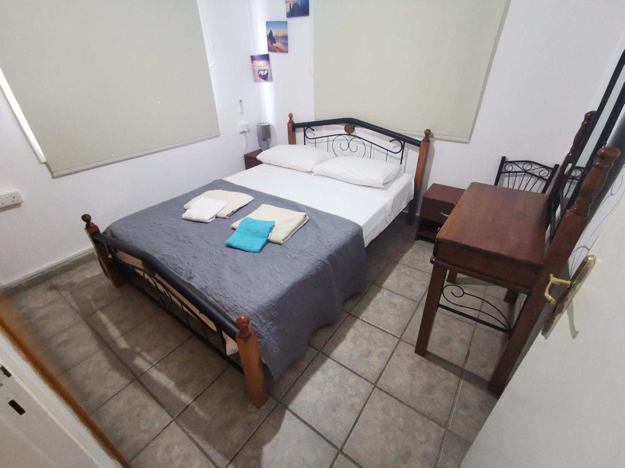 Strovolos Rooms Studios نيقوسيا الغرفة الصورة