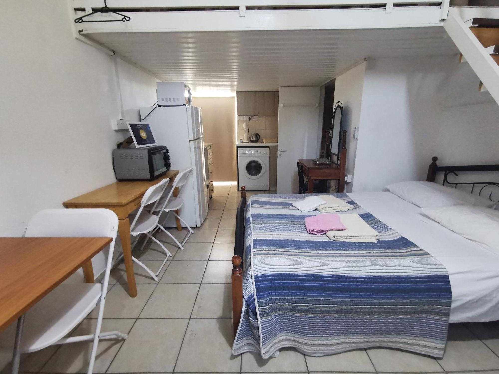 Strovolos Rooms Studios نيقوسيا الغرفة الصورة